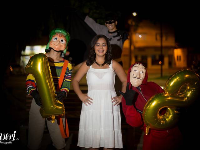 Ensaio Aleatório de Gabriela - 18 Anos