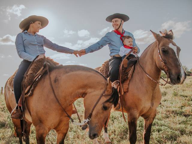 Família de 1 ano do Estevan