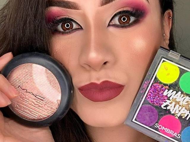 Maquiagem  de Maquiagem na web Profissional