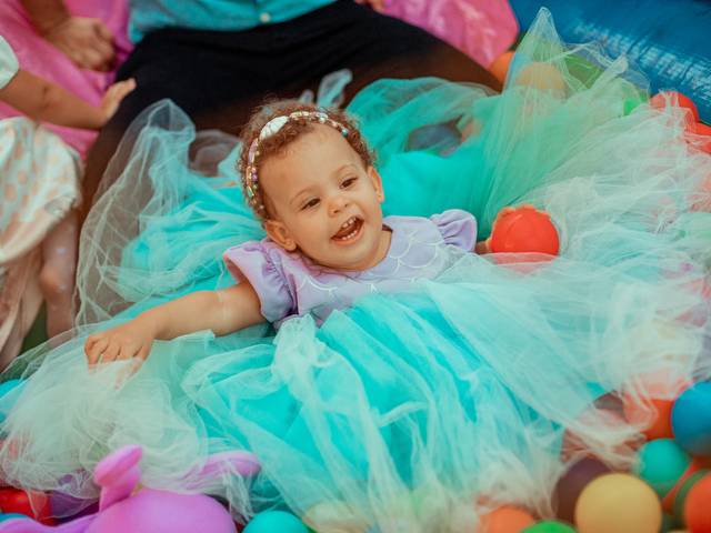 ANIVERSÁRIO  de MARIA HELENA 