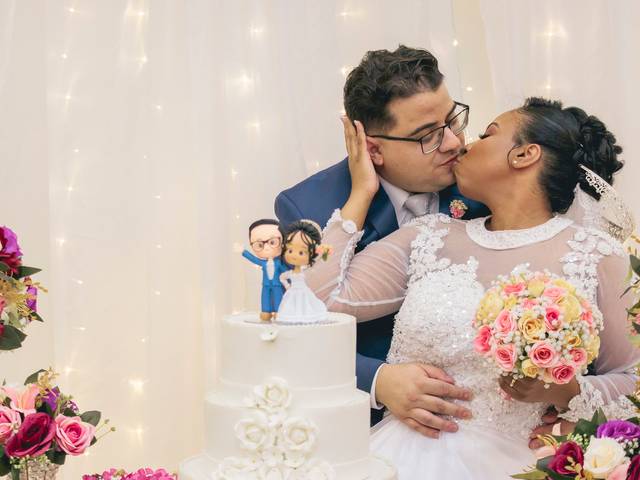 Casais de Talita & Gabriel: Um Amor Celebrado com Leveza e Luz