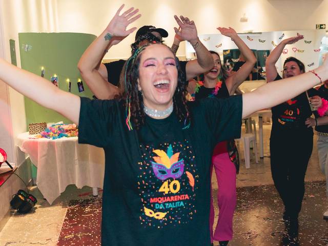 Aniversário Adulto de 40 da Talita: Miquarenta com Samba, Brilho e Alegria