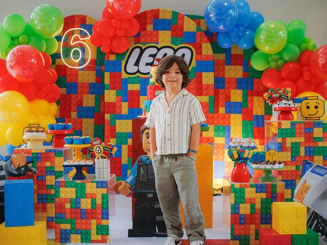 Aniversário Infantil de Vinicius | 6 anos construindo memórias em cores