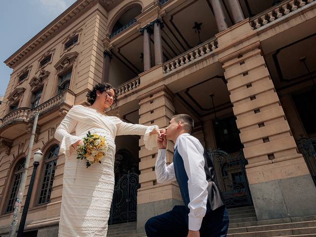 Casais de Marcos e Bia | Um sim vivido entre história e cidade