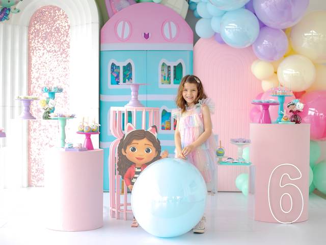 Aniversário Infantil de Maria Clara | 6 anos em um dia doce na Casa Mágica da Gabby