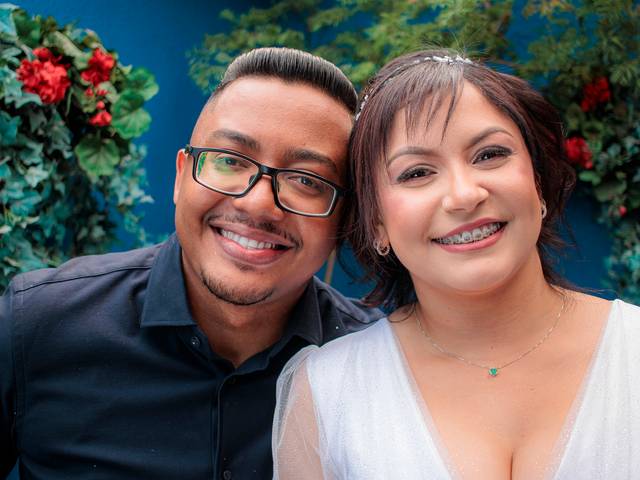 Casais de Casamento Civil de Sarana e Lucas | Amor celebrado em Guarulhos