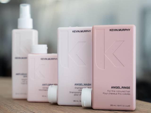 Publicitária de Cosméticos Keven Murphy