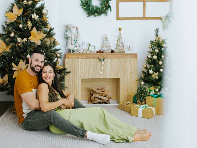 COUPLE of Christimas: Sebastian & Lorena