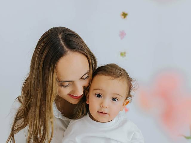 FAMILY of Bella & Oliver