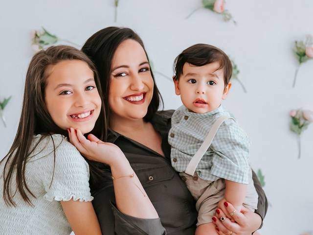 FAMILY of Elisa, Larissa & Benjamin