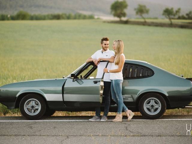 Preboda de PRE BODA VINTAGE – EXTERIORES CON AIRE RETRO FORD CAPRI {SARA+SERGIO}