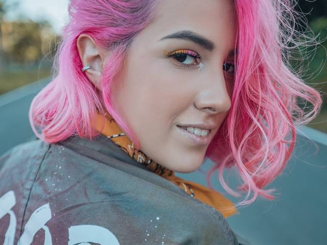 Retratos Femininos de Julia Passos