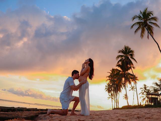 Gestante e Família de Na espera pelo Matteo, encontramos a luz que nos guiará até o momento mais belo: o nascimento.