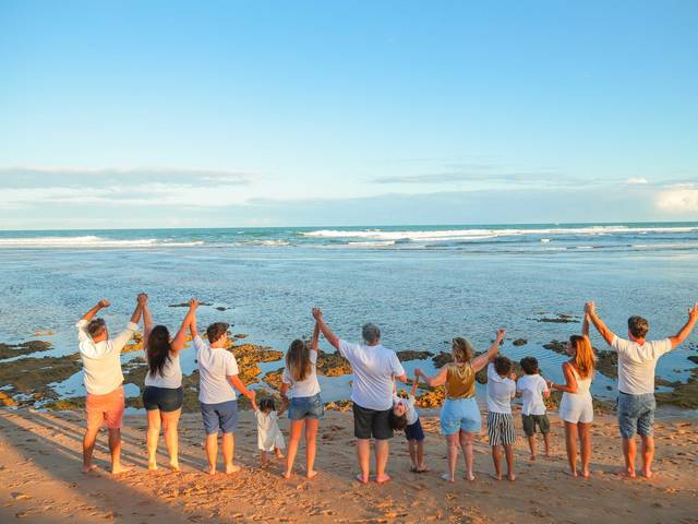Bodas de Ouro de Bodas de Ouro de Elisa e Edson — Um Ensaio de Amor e Gratidão em Praia do Forte-Ba 💛