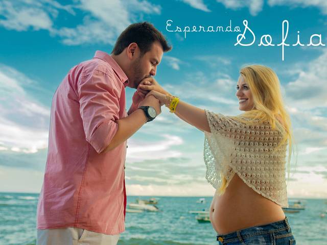Gestante e Família de Esperando Sofia