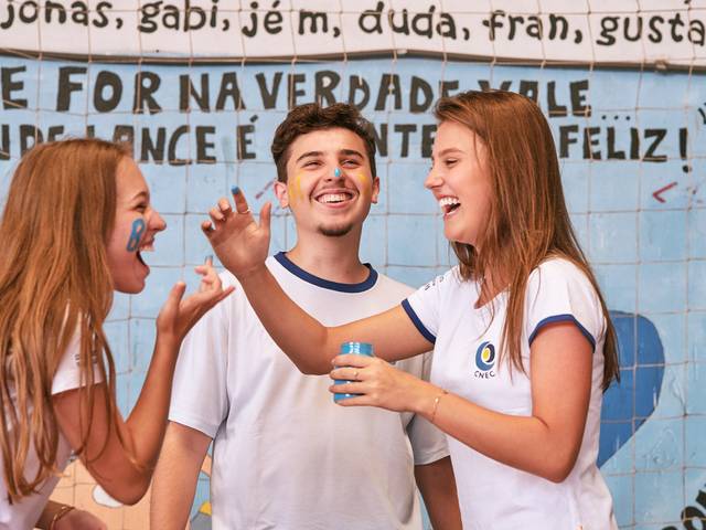 PUBLICIDADE de CNEC