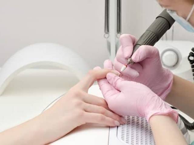 manicure de Cutilagem russa