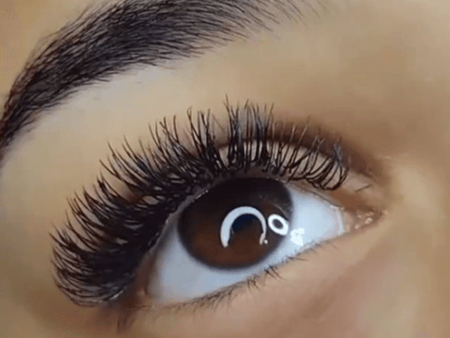 extensão de cilios de fio a fio