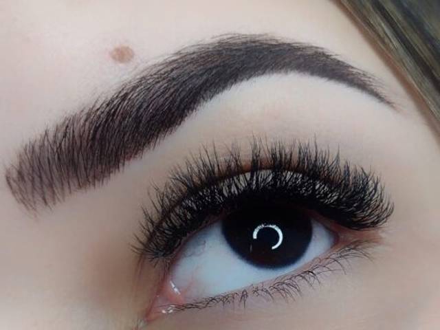 extensão de cilios de Volume Brasileiro