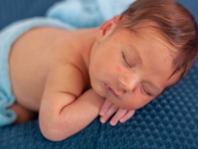 NEWBORN de NEWBORN RAVY