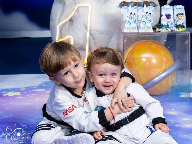 ANIVERSÁRIOS de LUCAS - 1 ANO