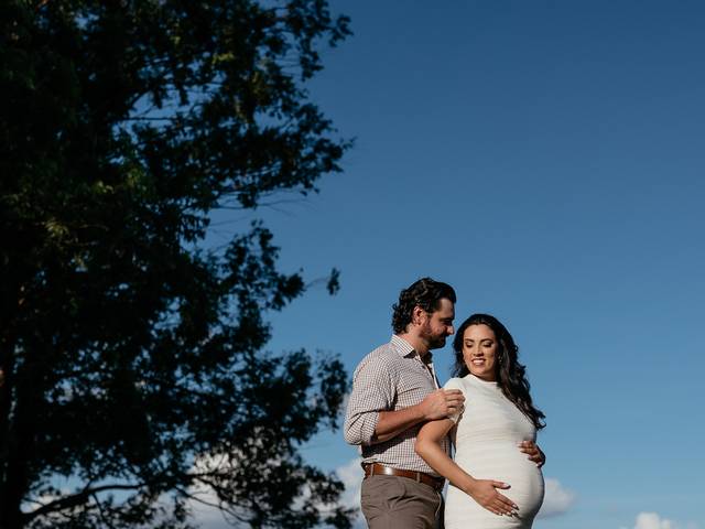 Família de Aline e Rafael a espera de José Vicente