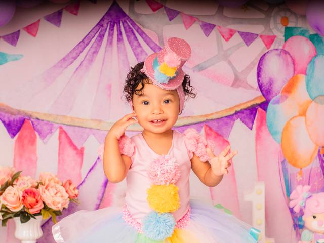 SMASH THE CAKE de Heloísa- Circo Rosa