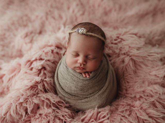 recém-nascidos de Alicia, a bebé muito amada 