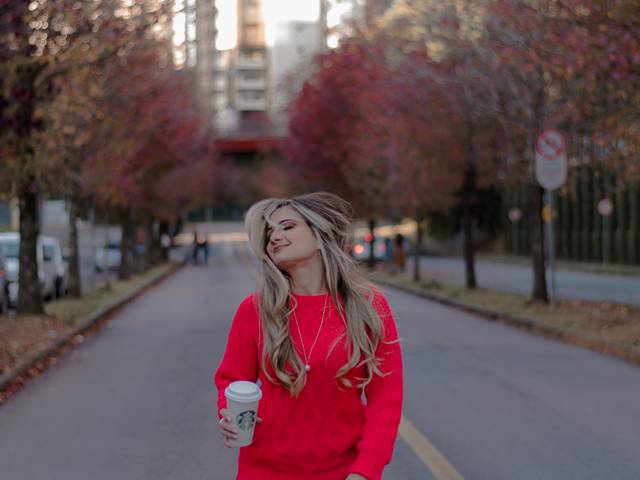 Casual Feminino de Thaty - Ensaio Rua do Outono