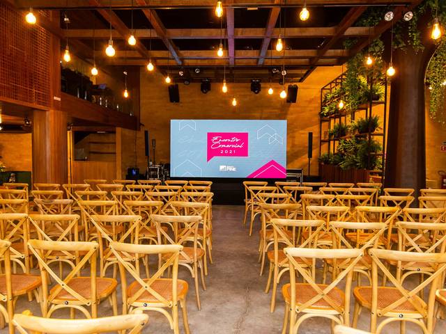 Palestra e Premiação de Encontro Comercial Banco Pine