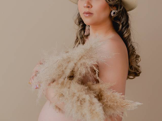 GESTANTE de DOCE ESPERA PELA PIETRA