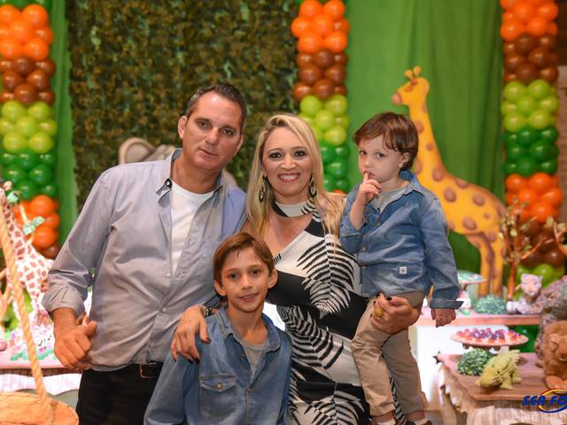 Aniversário de  Davi 8  anos e Lucas 3 anos