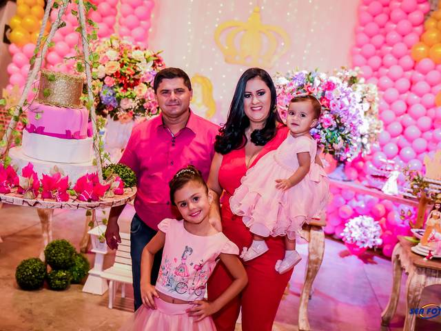 Aniversário de Ana Júlia 8 anos e Mariana 1 ano