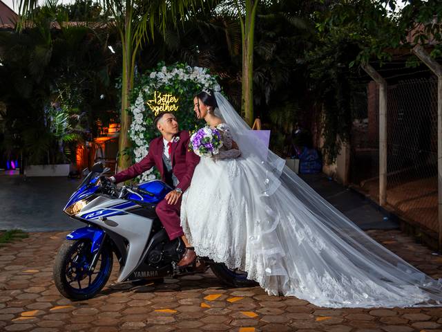 Casamentos de Mariana e Victor