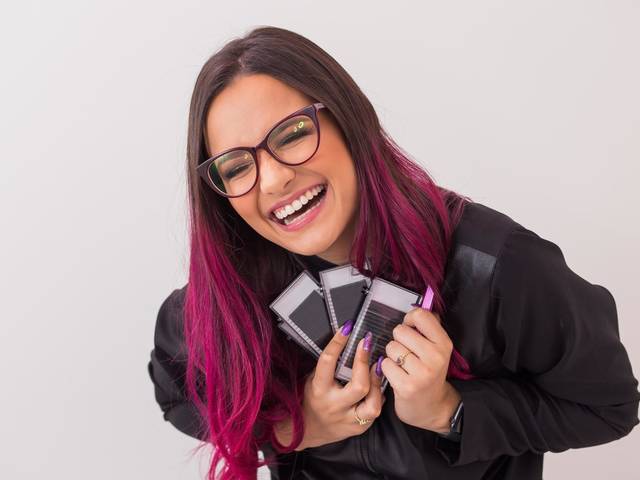 Empresarial de Maikla - Extenção de Cílios