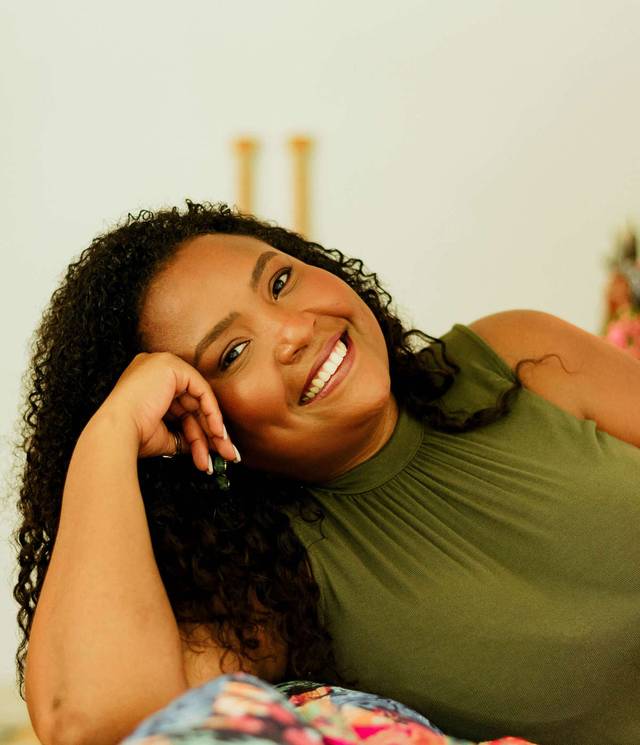 Feminino de Fabricia Isla