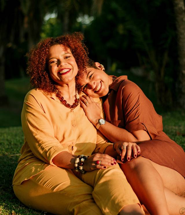 Feminino de Irmãs Karim