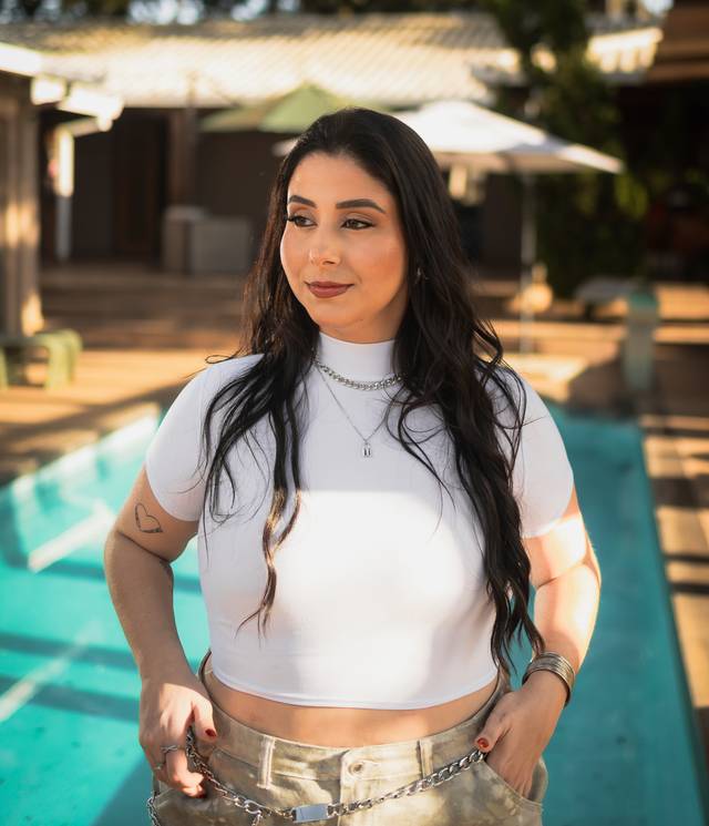 Ensaio Casual Feminino de Ensaio Leve e Casual em Carmópolis - Maria Lídia