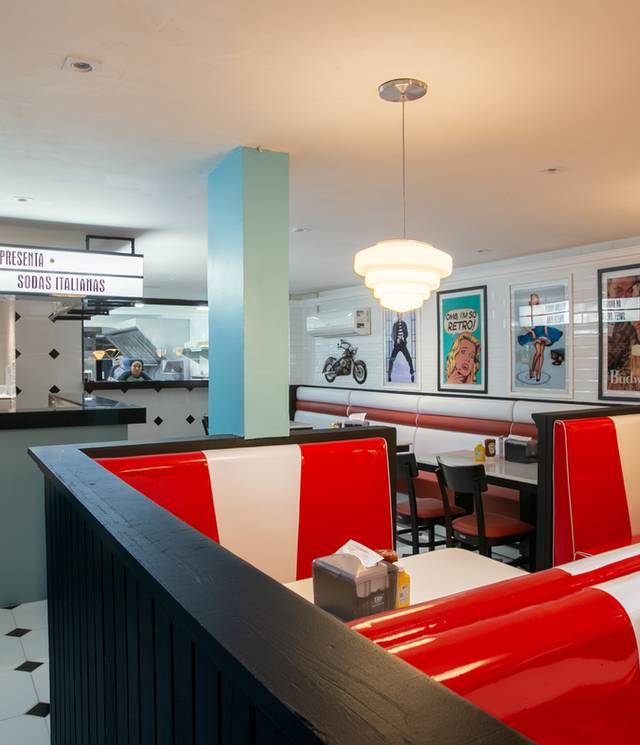 Ambientes de DINER BURGUER