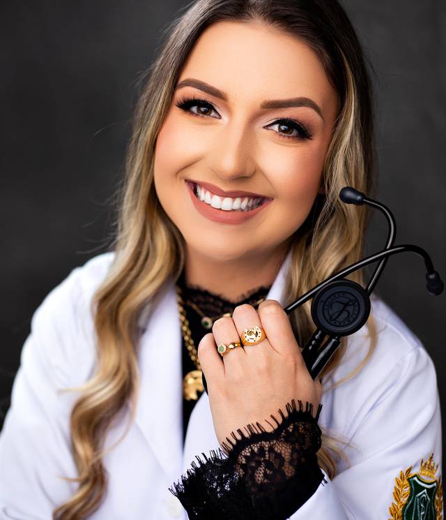 FORMATURAS de NAYANNA VITORIO | MED VET