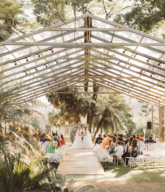 Fotografia de casamento de Casamento na Fazenda Santa Isabel - Beatris e Karla