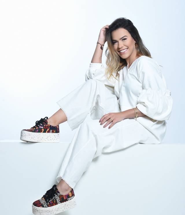 Publicidade de Analu Calçados