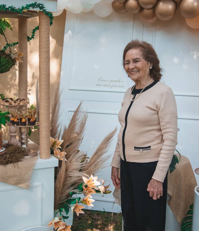 Aniversário de Aniversário Olívia - 90 Anos