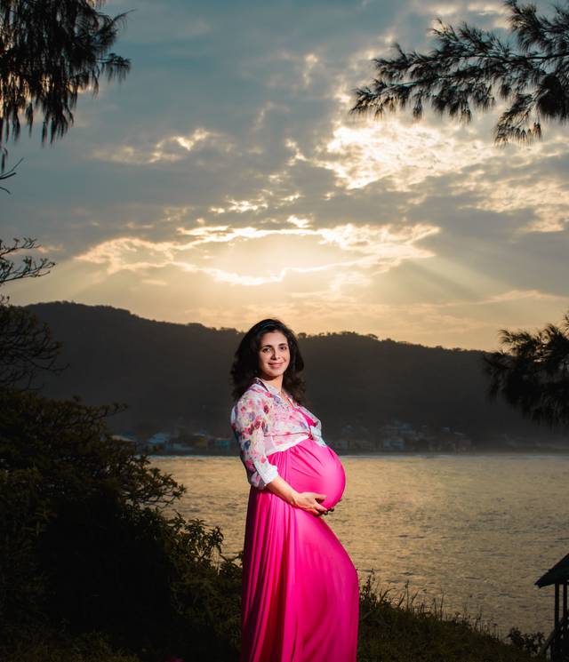 Gestante de Chaianni à espera de Emily