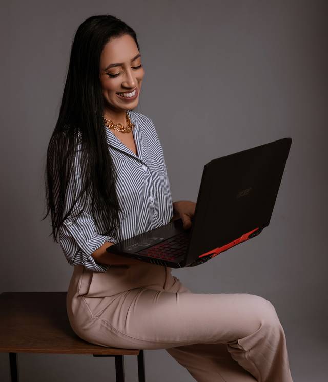 Corporativo de Fabiana Azevedo - Empresária