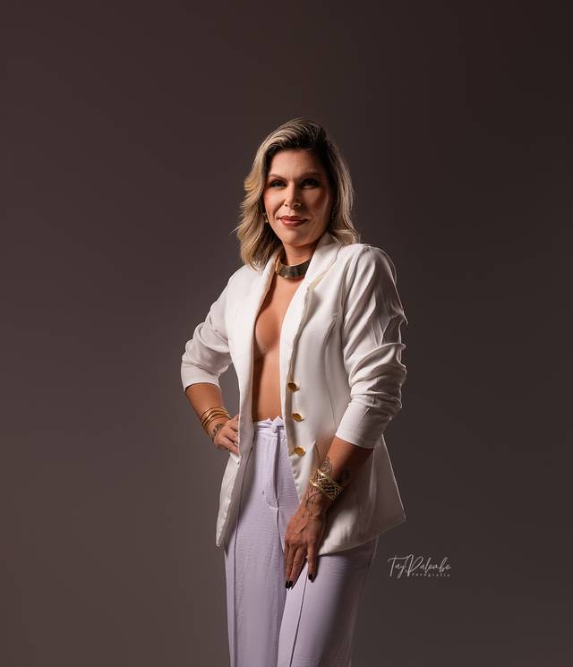 ENSAIO FEMININO de VÂNIA