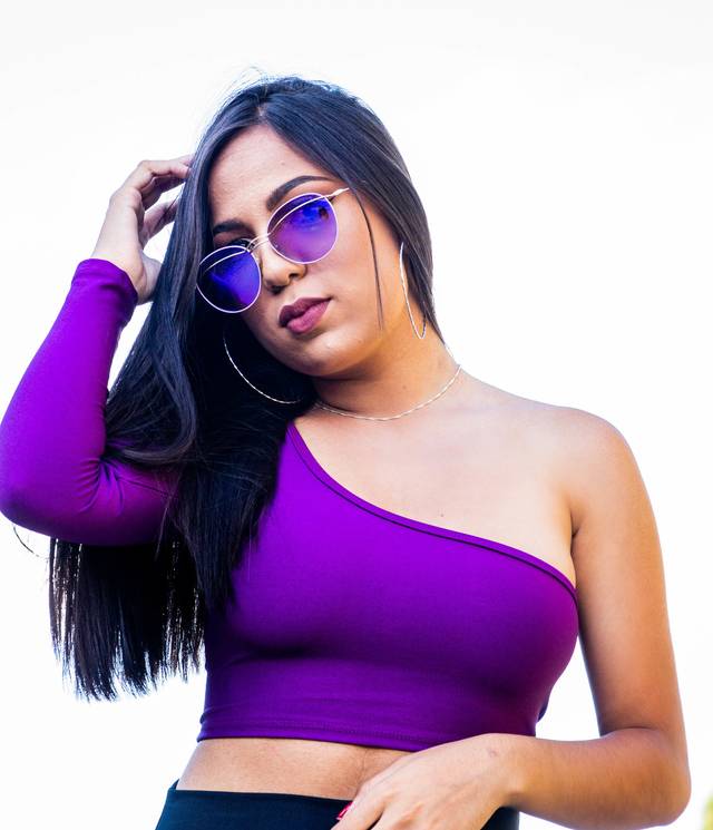 Feminino  de Larissa