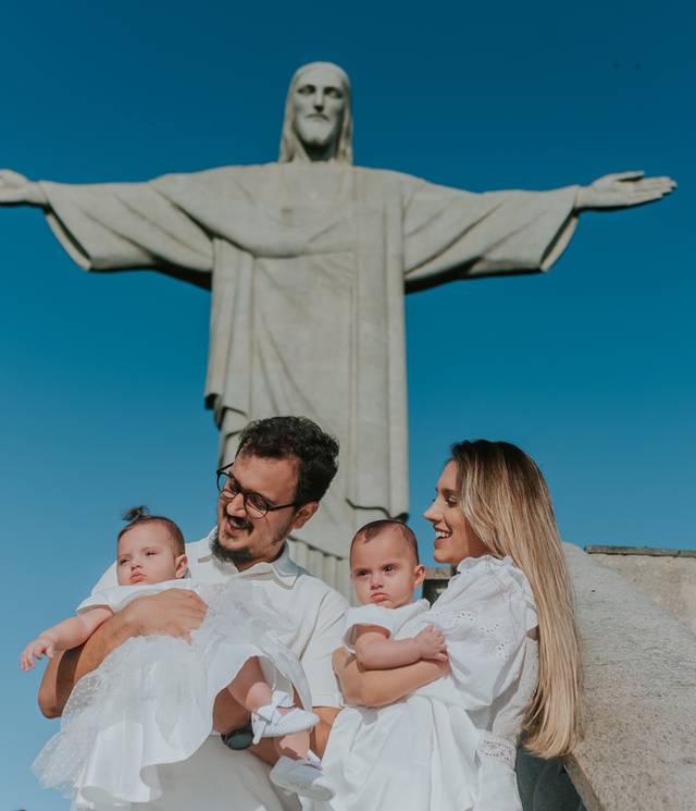 Batizado de Batizado da Martina e Melina no Cristo Redentor- Rio de Janeiro
