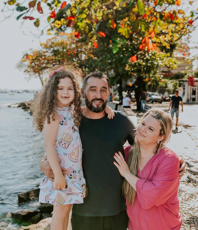 Família & Gestante de Ensaio de família- Rafaela na Praia Vermelha, RJ