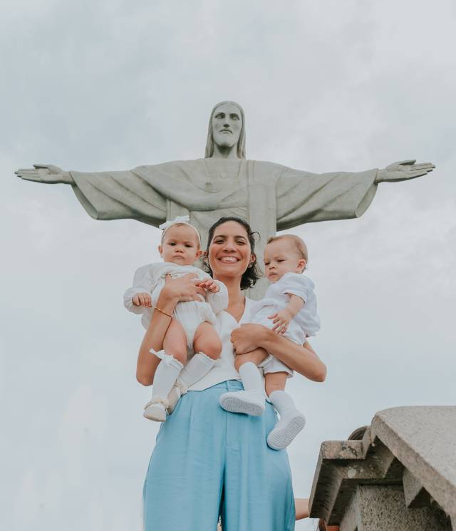 Batizado de Batizado do José e da Madalena no Cristo Redentor, RJ 